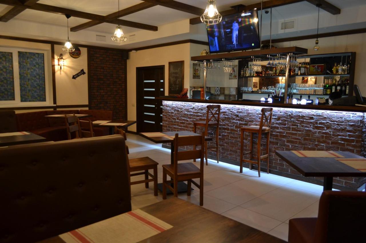 Три Сімки Hotel Vyshhorod Buitenkant foto