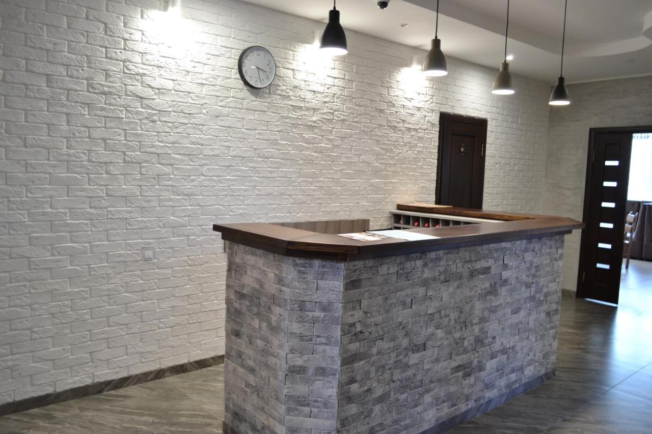 Три Сімки Hotel Vyshhorod Buitenkant foto